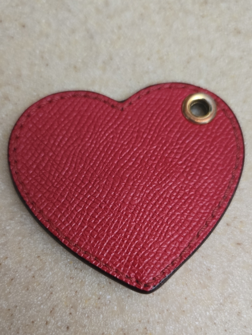 Coach Heart Tag - Picture 2 of 7